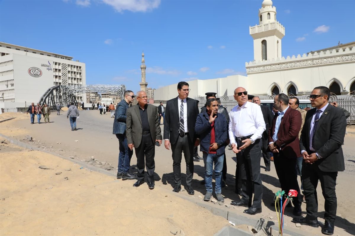 محافظ القاهرة يجري جولة تفقدية بمحيط ميدان رمسيس