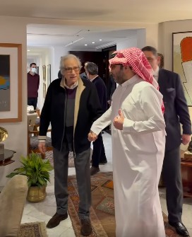 تركي آل الشيخ في زيارة لـ فاروق حسني بالقاهرة