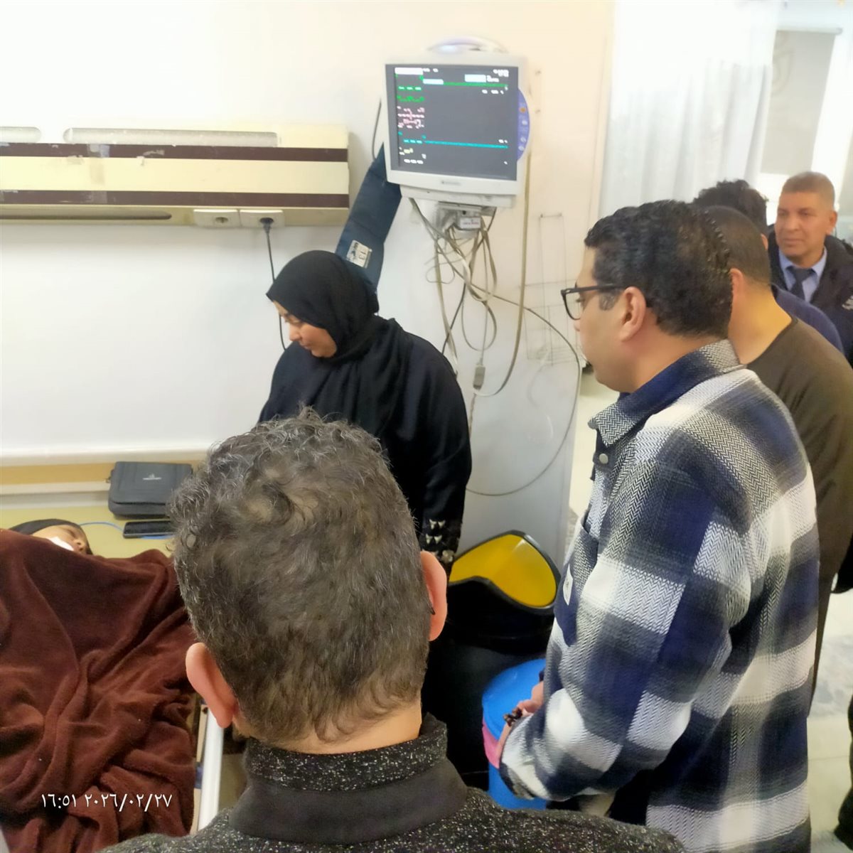 زيارة نائب محافظ الأقصر لمصابي حادث أرمنت&nbsp;