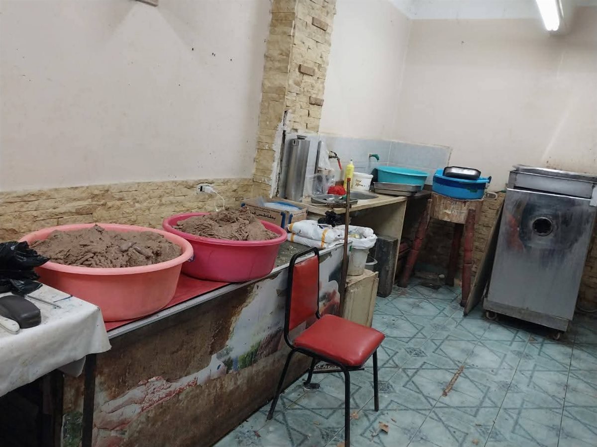 ضبط مصنع تعبئة لحوم غير مرخص ببورسعيد 