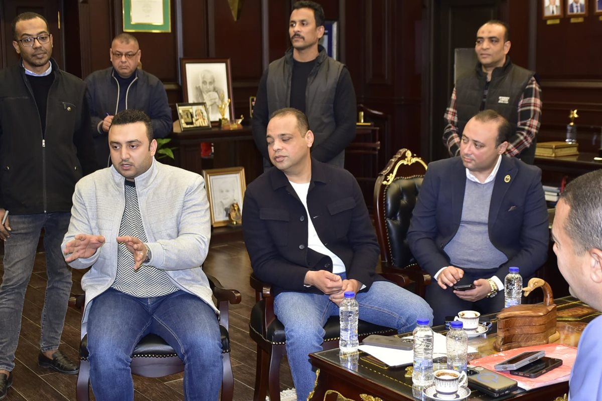 اجتماع محافظ الأقصر ونواب البرلمان&nbsp;