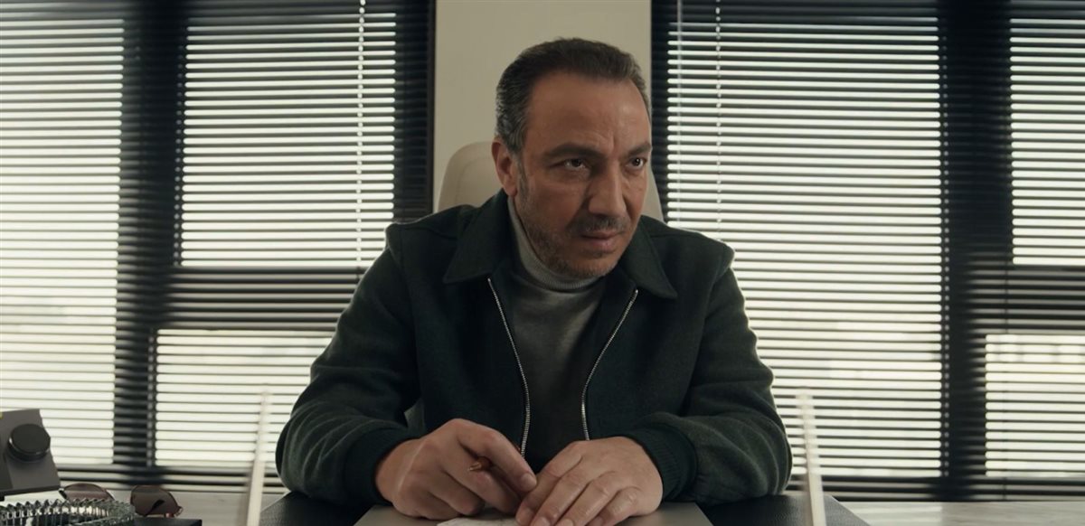 طارق لطفي في مسلسل فرصة أخيرة الحلقة الأولى
