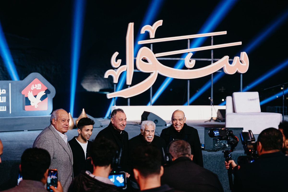 <strong>الخطيب وحسن شحاتة وعلي أبوجريشة</strong>