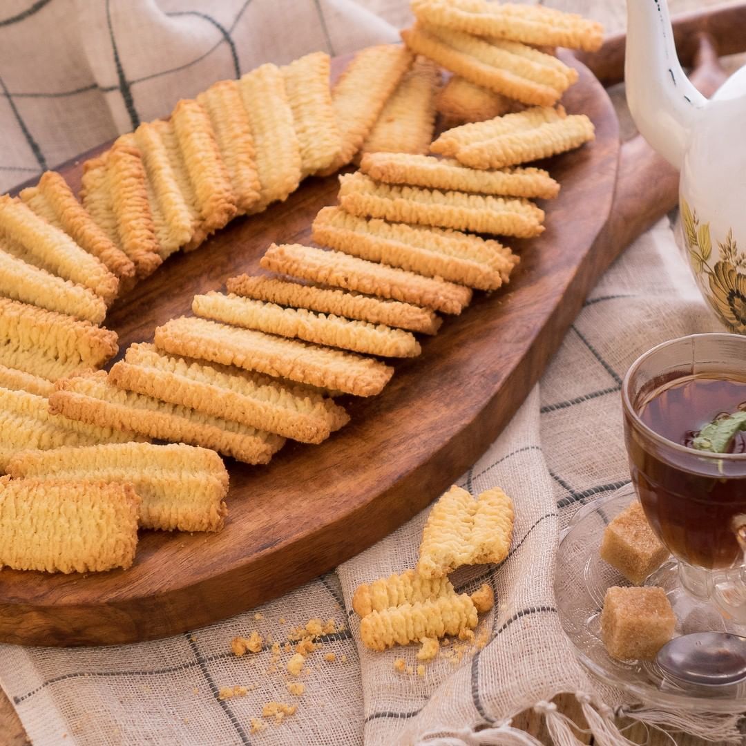 طريقة عمل بسكويت العيد الهش المقرمش
