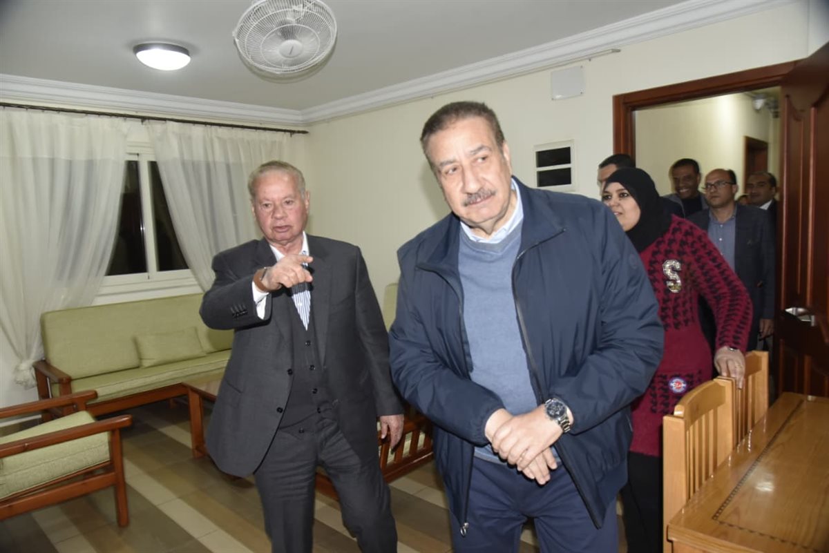 محافظ بورسعيد 
