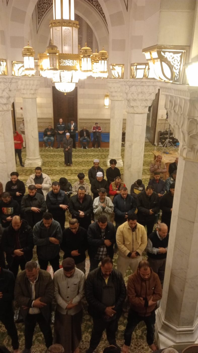 كبار القراء ونجوم «دولة التلاوة» يواصلون إحياء الليلة العشرين بتلاوات ندية وابتهالات روحانية في المساجد الكبرى