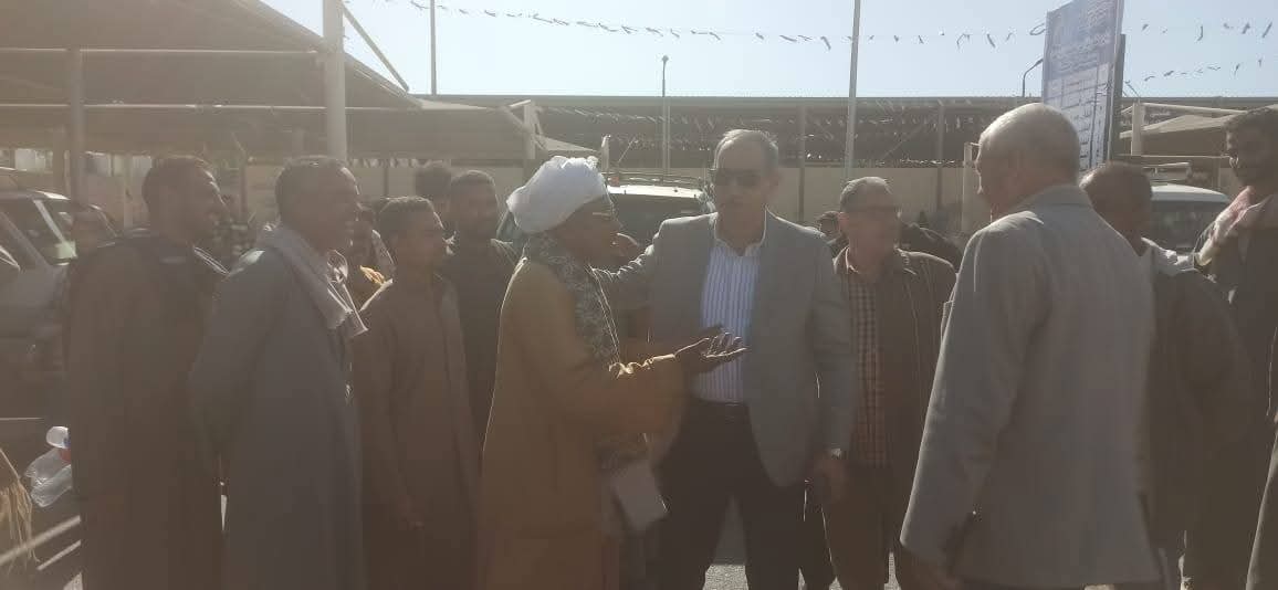 رئيس مدينة الغردقة فى حملة علي محطات الوقود 