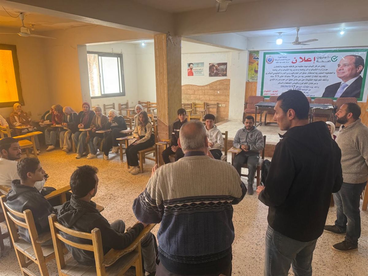 <strong>جولة مفاجئة لوزير الرياضة لعدد من مراكز الشباب</strong>