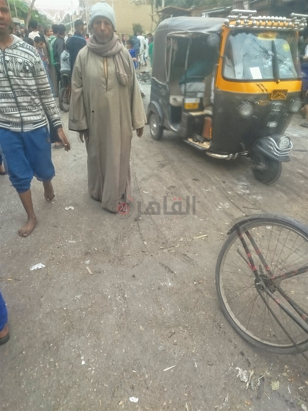 نشوب حريق في مطعم ومحل تجاري