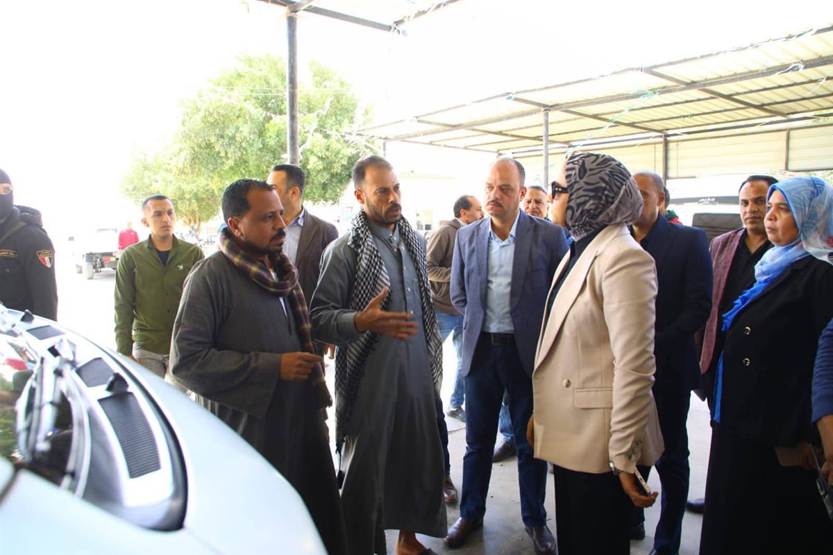 جانب من جولة محافظ الوادي الجديد