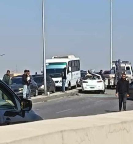 حادث تصادم عدد من السيارات أعلي كوبري لاميرادا بالتجمع الخامس