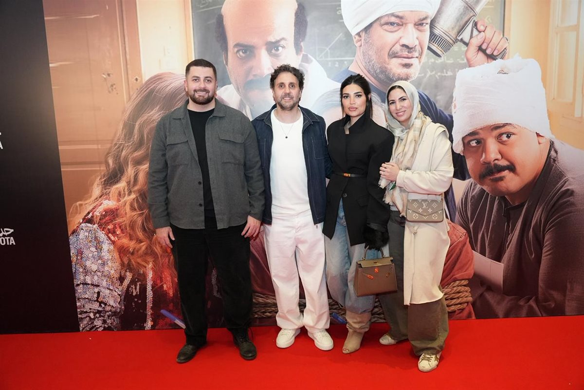هشام ماجد وزوجته في العرض الخاص لفيلم برشامة