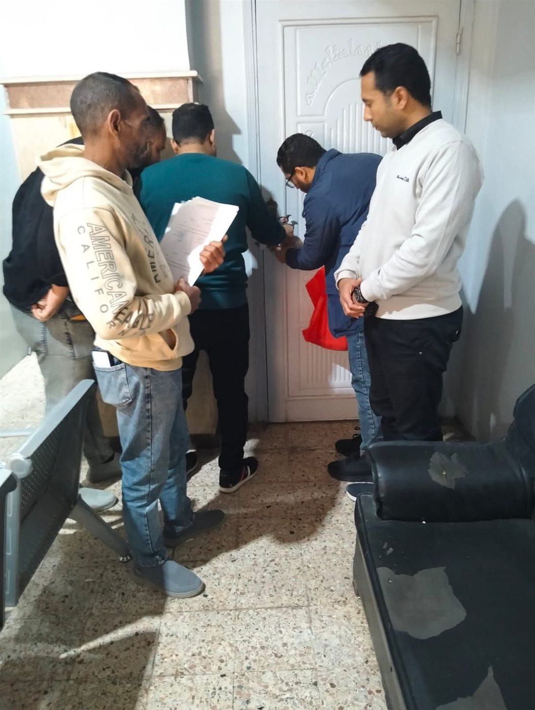غلق وتشميع 3 عيادات خاصة&nbsp;