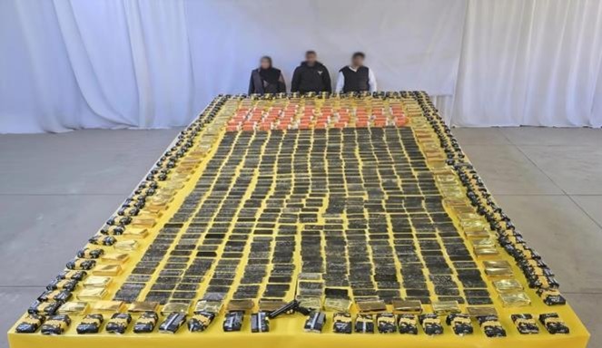 ضبط 1.5 طن مخدرات و83 قطعة سلاح بحوزة متهمين&nbsp;
