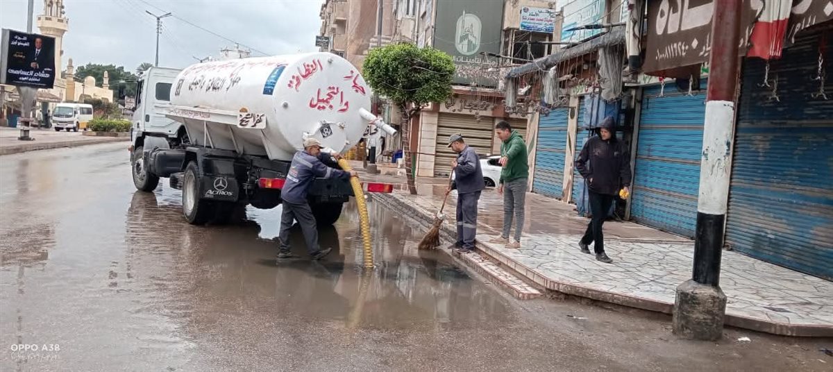 كسح مياه الأمطار من شوارع دسوق&nbsp;