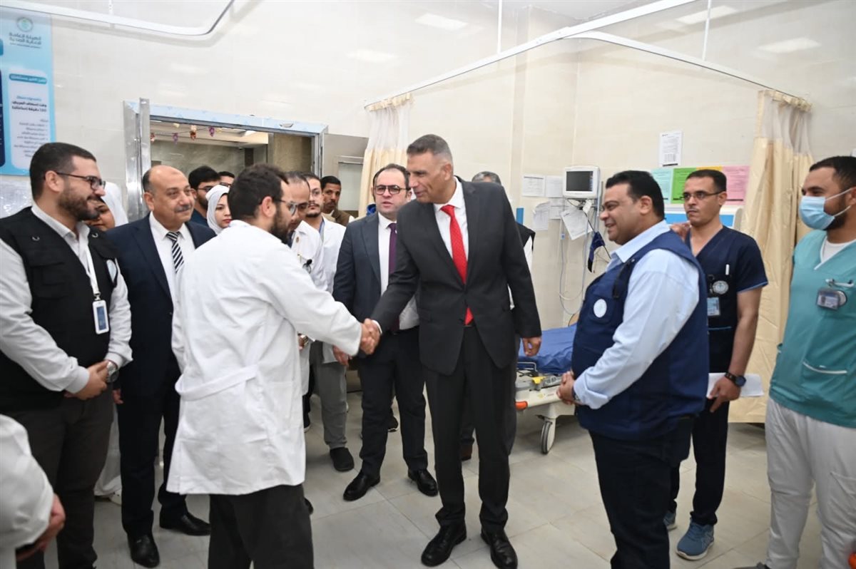 محافظ جنوب سيناء يزور مجمع الفيروز