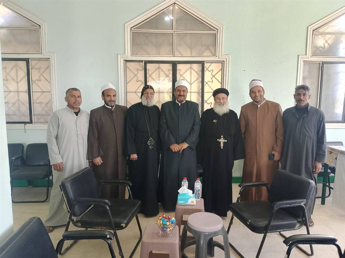أوقاف جنوب سيناء تستقبل وفد من الكنيسة للتهنئة بالعيد 