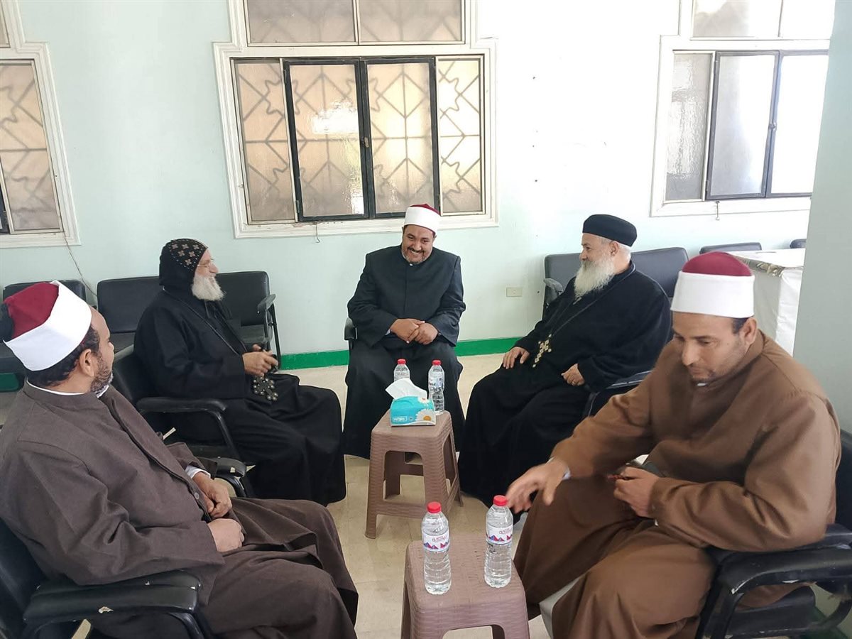 أوقاف جنوب سيناء تستقبل وفد من الكنيسة للتهنئة بالعيد 