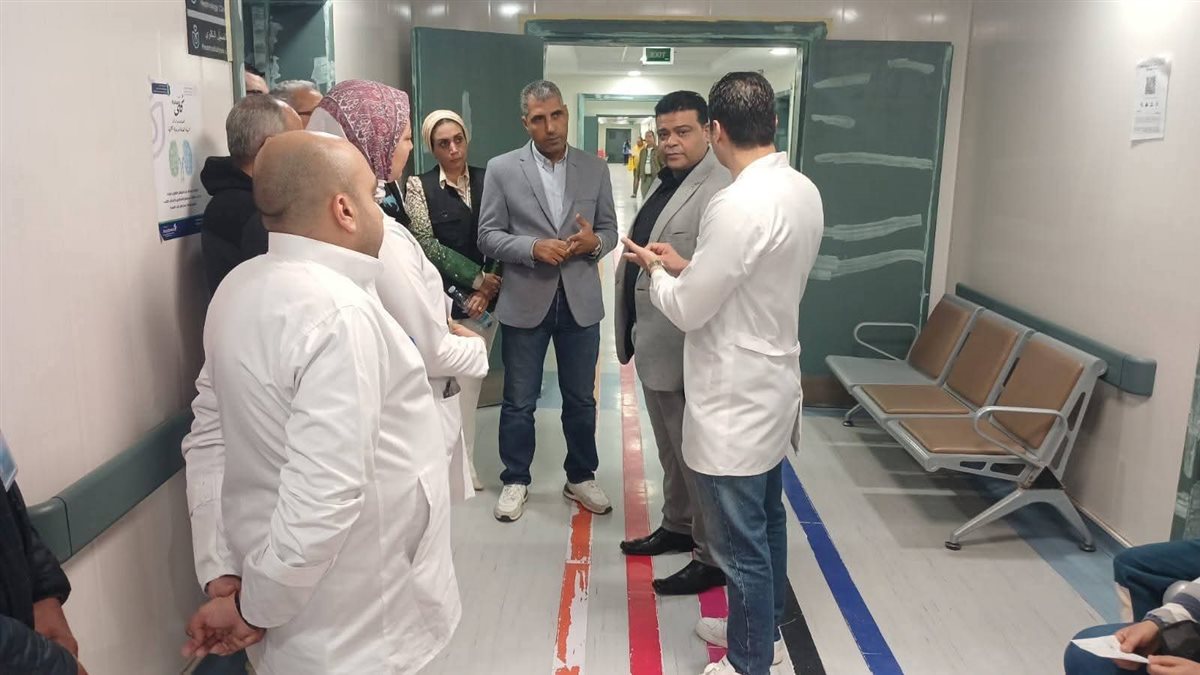 مدير الرعاية الصحية بجنوب سيناء يتفقد مستشفى شرم الشيخ