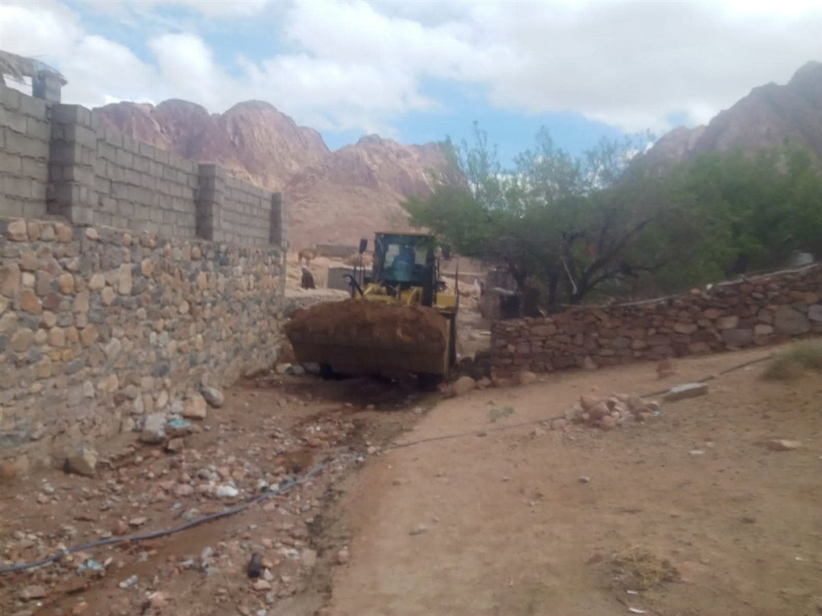 رفع آثار السيول