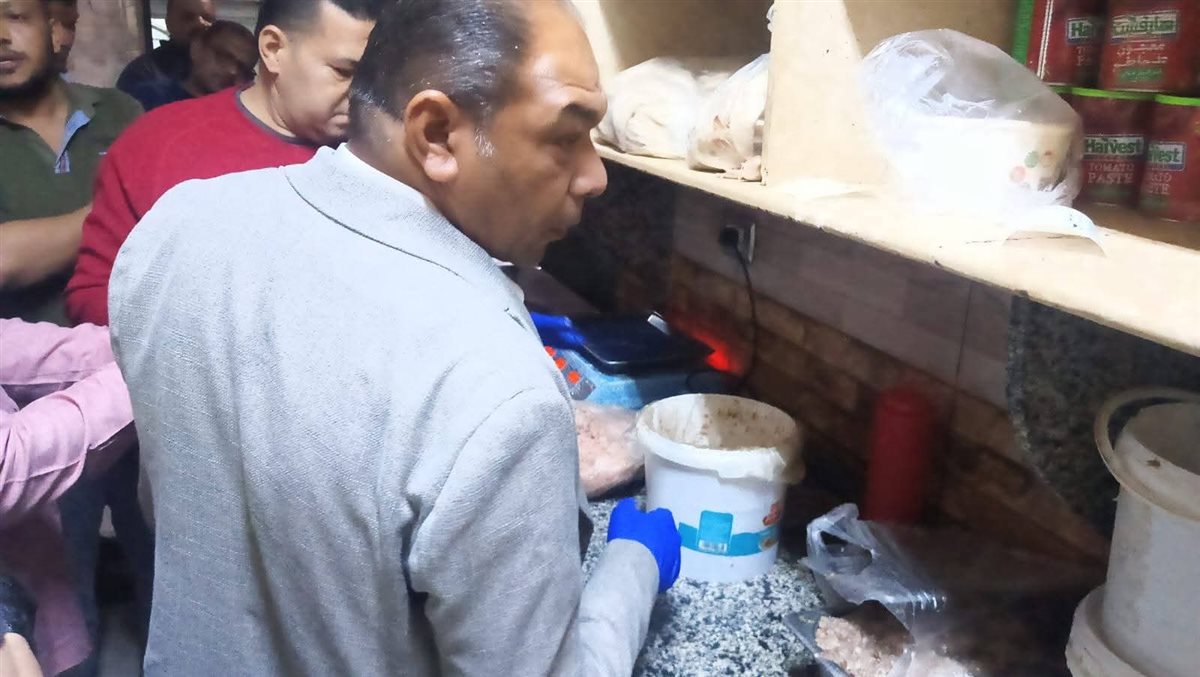 ضبط لحوم ودواجن مجهولة المصدر بالوادى الجديد