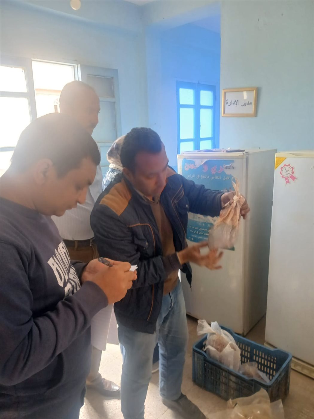 ضبط لحوم فاسدة داخل مطعم