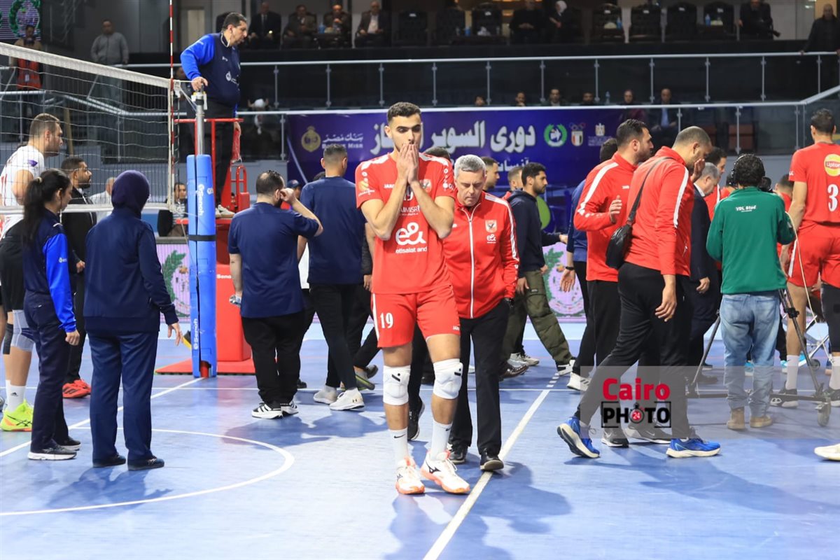 <strong>إصابة سيف عابد نجم طائرة الأهلي في مباراة الزمالك&nbsp;</strong>