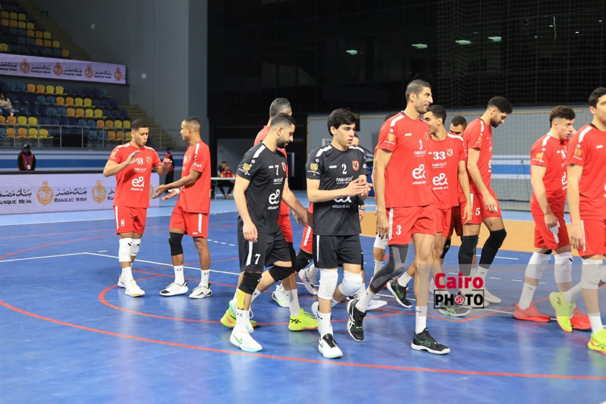 <strong>رسميًا.. الأهلي بطلا لدوري السوبر للكرة الطائرة بعد الفوز على الزمالك</strong>