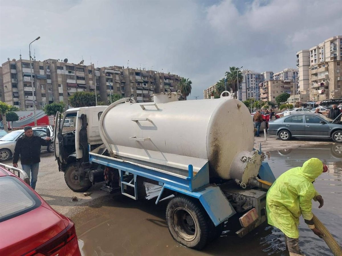 كسح مياه الأمطار ببورسعيد 
