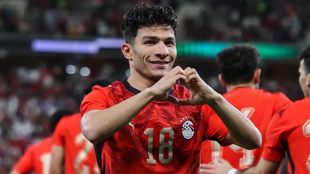 <strong>احتفال إسلام عيسى لاعب منتخب مصر بهدفه في شباك السعودية</strong>