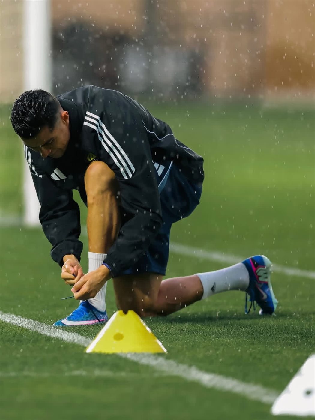بعد غيابه ما يقرب من شهر.. كريستيانو رونالدو قائد النصر يواصل برنامجه التأهيلي من أجل التعافي من الإصابة