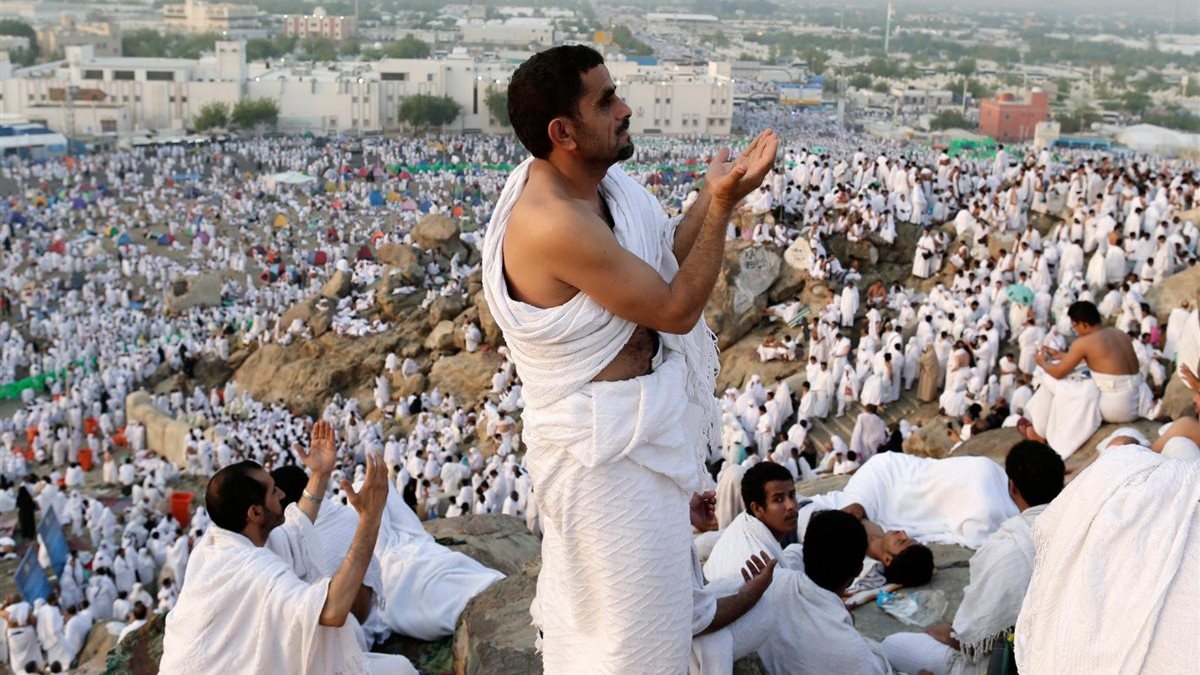 موعد وقفة عرفات 2026.. كم يوم باقي على عيد الأضحى؟