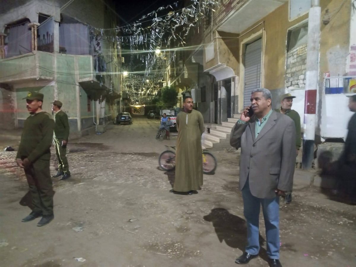 تحرير 3 محاضر لمخالفة قرار الغلق