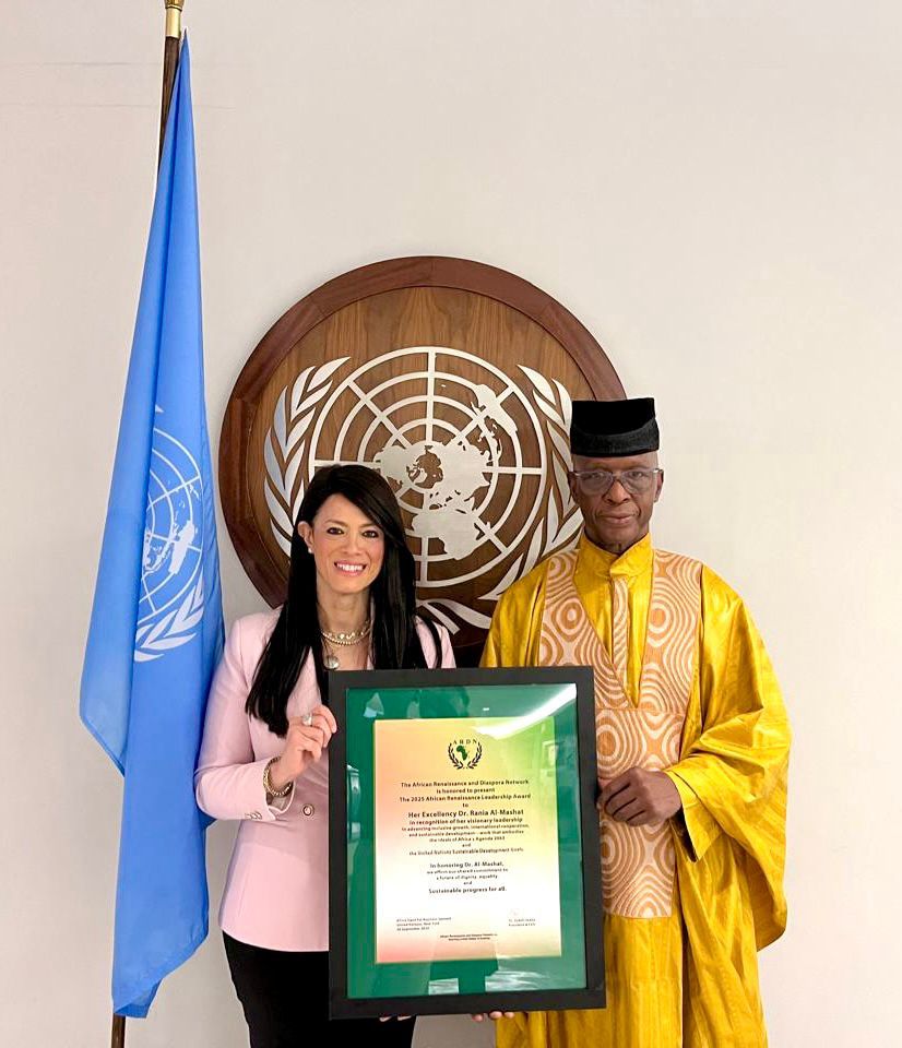 جانب من التكريم
