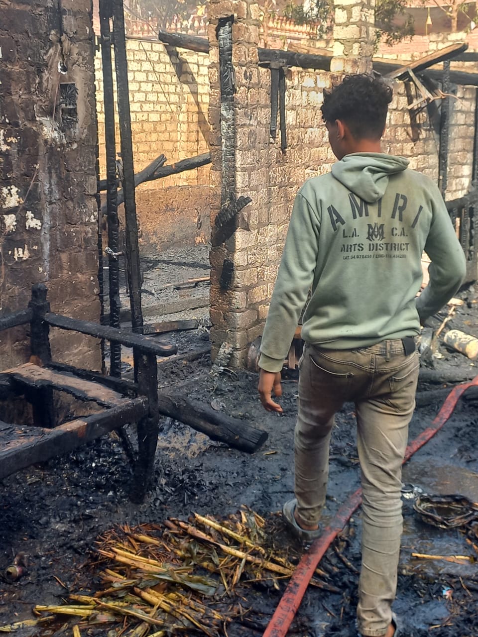 صورة من حريق 4 أحواش ماشية بسوهاج