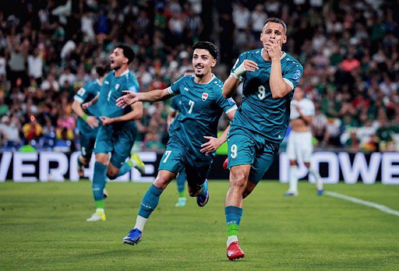 احتفال علي الحمادي بـ هدفه في شباك منتخب بوليفيا