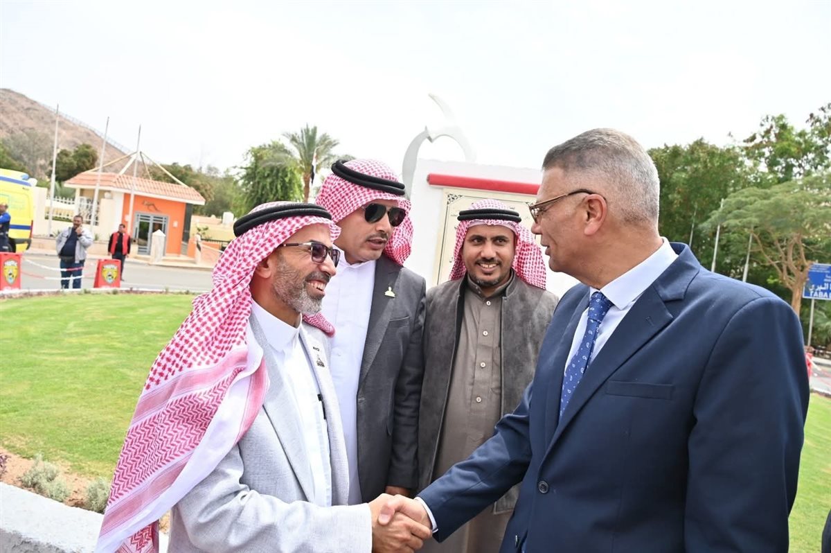 محافظ جنوب سيناء يفتتح ميدان الدكتور مفيد شهاب 