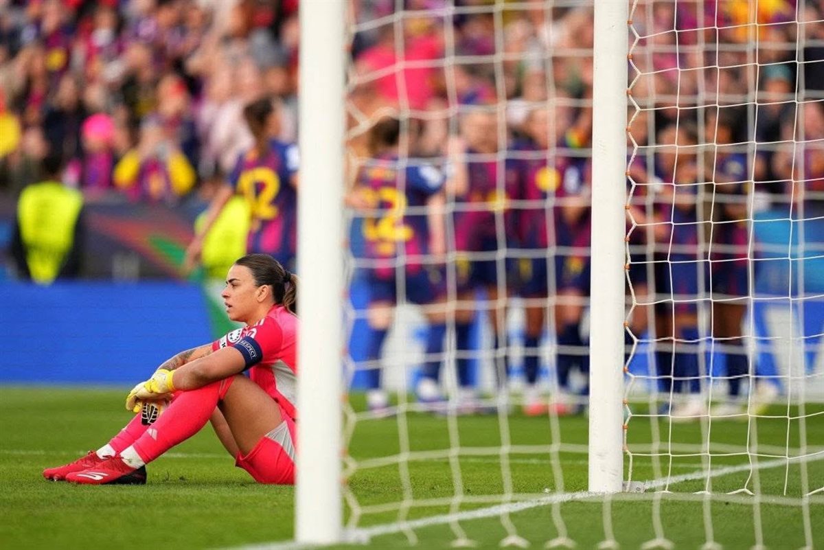 الكلاسيكو.. برشلونة يتأهل إلى نصف نهائي دوري الأبطال للسيدات بعد الفوز على ريال مدريد 12-2