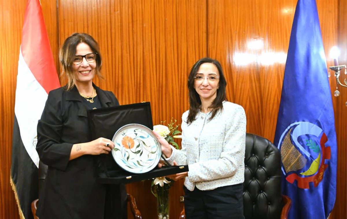 محافظ البحيرة تستقبل الدكتورة جيهان زكي وزيرة الثقافة لتوقيع بروتوكول بشأن عودة مكتبة البلدية وتفقد عدد من الصروح الثقافية بالمحافظة