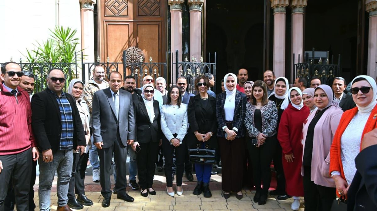 وزيرة الثقافة ومحافظ البحيرة تتفقدان دار الأوبرا