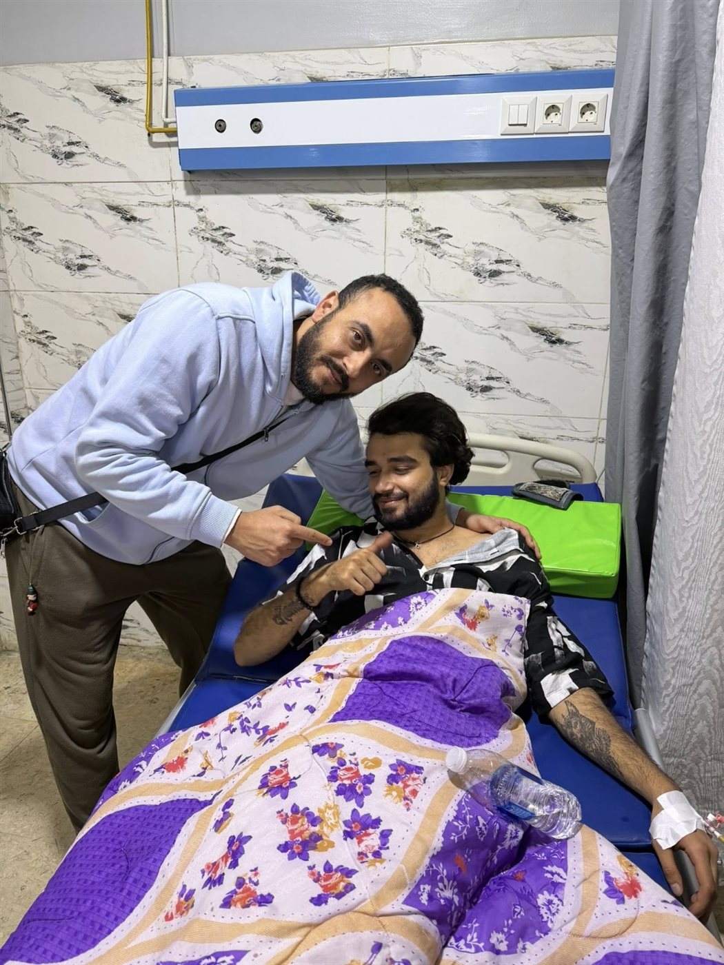 نقل خالد الفايد إلى المستشفى بعد تعرضه لأزمة صحية
