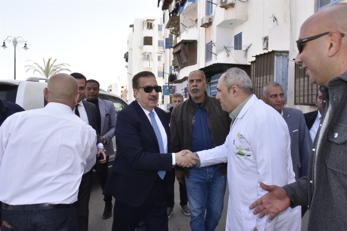 مواجهة الكلاب الضالة ببورسعيد 