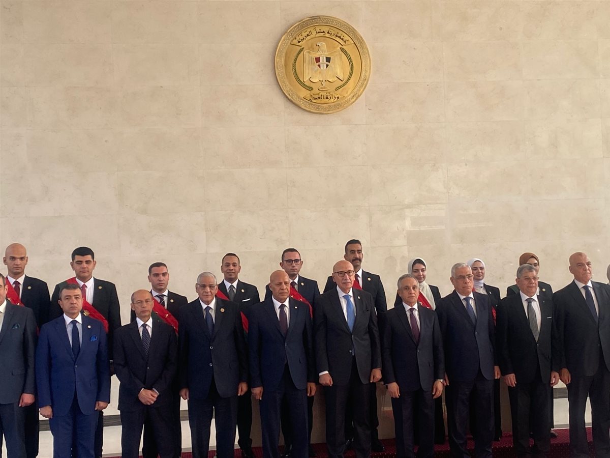 أعضاء النيابة العامة الجدد يؤدون اليمين القانونية أمام وزير العدل بحضور النائب العام ورئيس المجلس الأعلى للقضاء