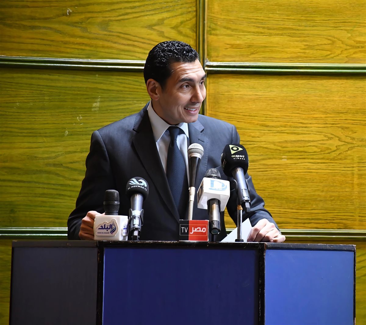 وزير الشباب والرياضة جوهر نبيل