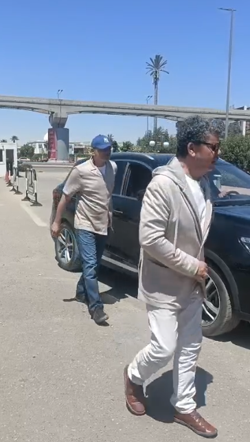 &nbsp;شريف وعمرو عرفة أبرز الحضور في جنازة مدير التصوير عبد الحميد التوني