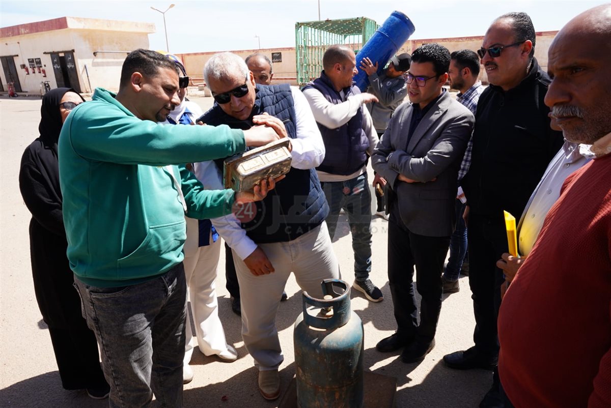 محافظ مطروح