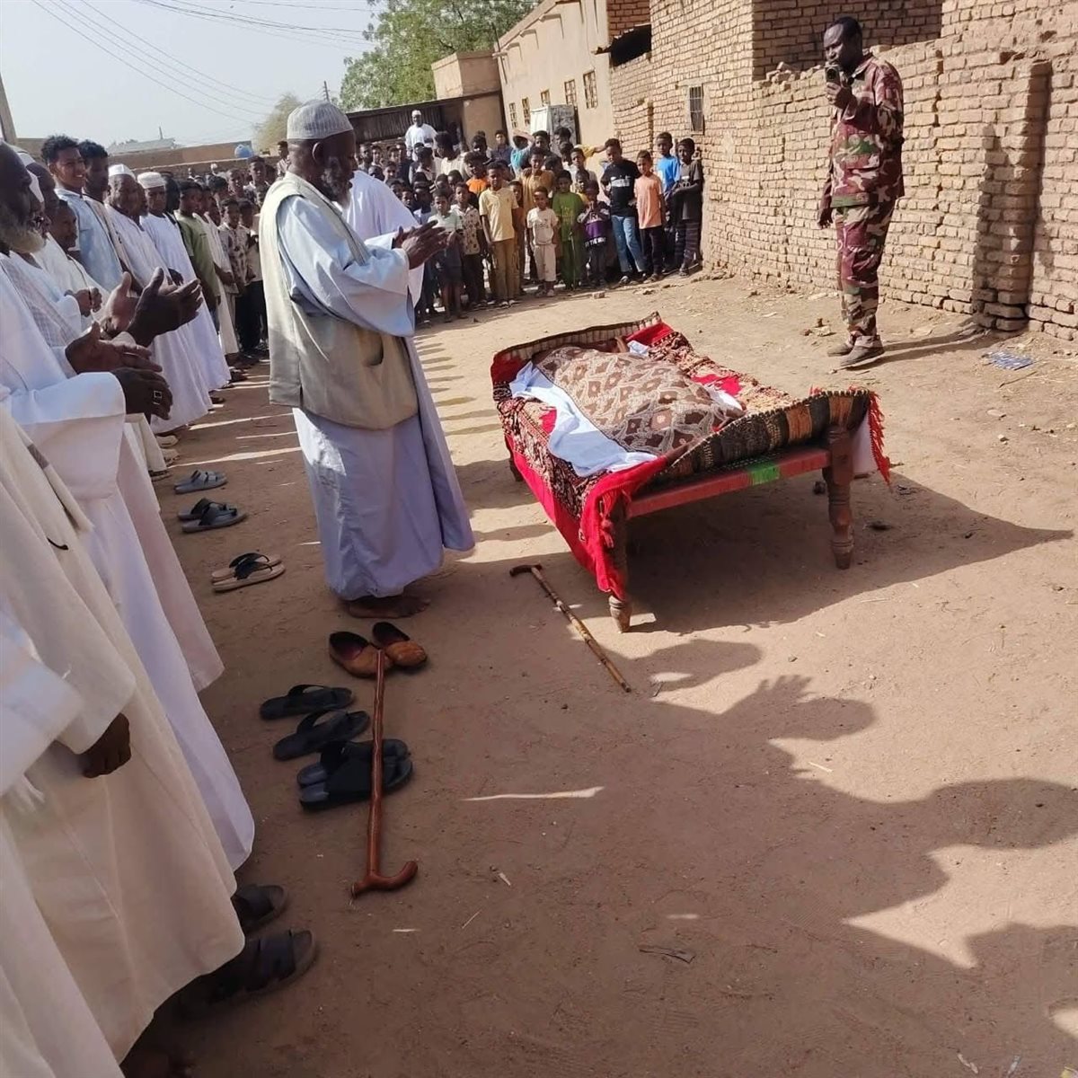 &nbsp;نبش قبر الشيخ محمد أحمد الفكي