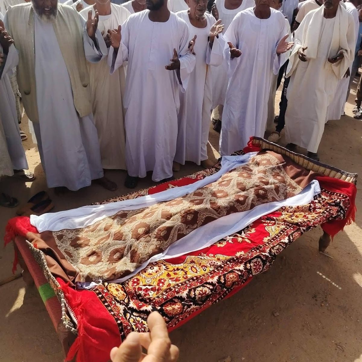 &nbsp;نبش قبر الشيخ محمد أحمد الفكي