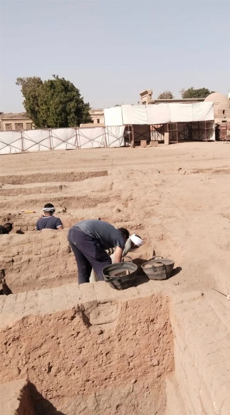 إعادة بناء وتشييد مقصورة الملك أمنحتب الأول
