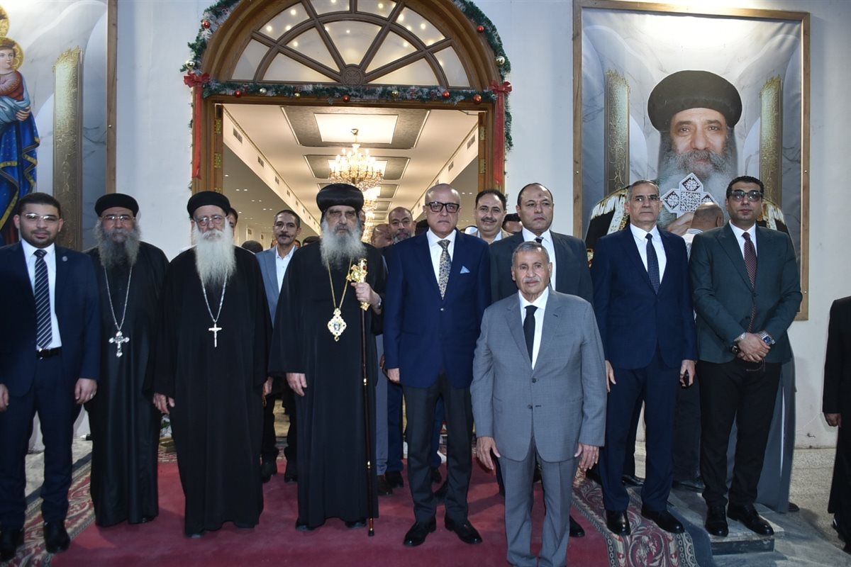 محافظ الأقصر مهنئًا بعيد القيامة المجيد&nbsp;